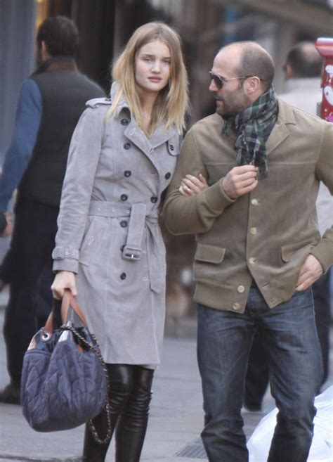 rosie huntington whiteley chanel bag